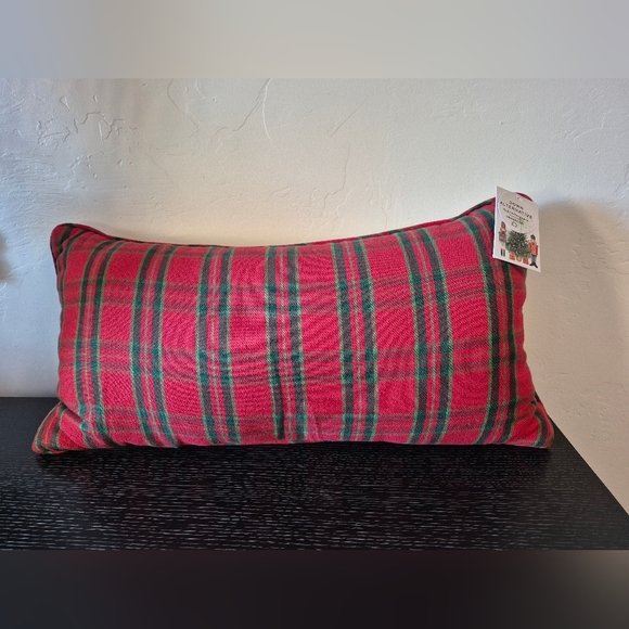 Nutcracker Christmas pillow Handmade NEW 12 x 25 - Picture 5 of 9